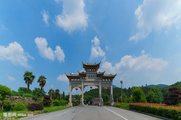【前沿觀察】培養(yǎng)適應(yīng)數(shù)智技術(shù)發(fā)展的設(shè)計(jì)專業(yè)人才